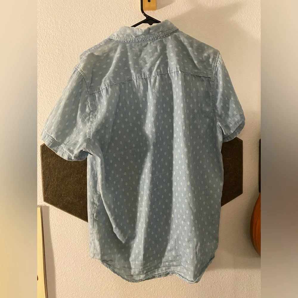 Light Blue Pattern Shirt - Picture 2 of 5